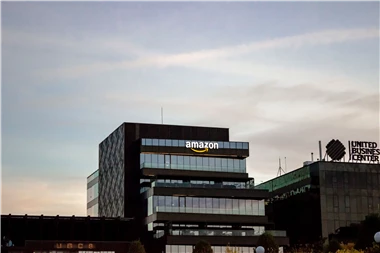 Amazon otwiera gigantyczne centrum pod Wrocławiem. Ponad 200 tys. mkw. i 5 tys. robotów