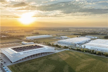 Polski gigant logistyczny uruchomił nowe centrum. Stąd Paczkomaty ruszą do Europy